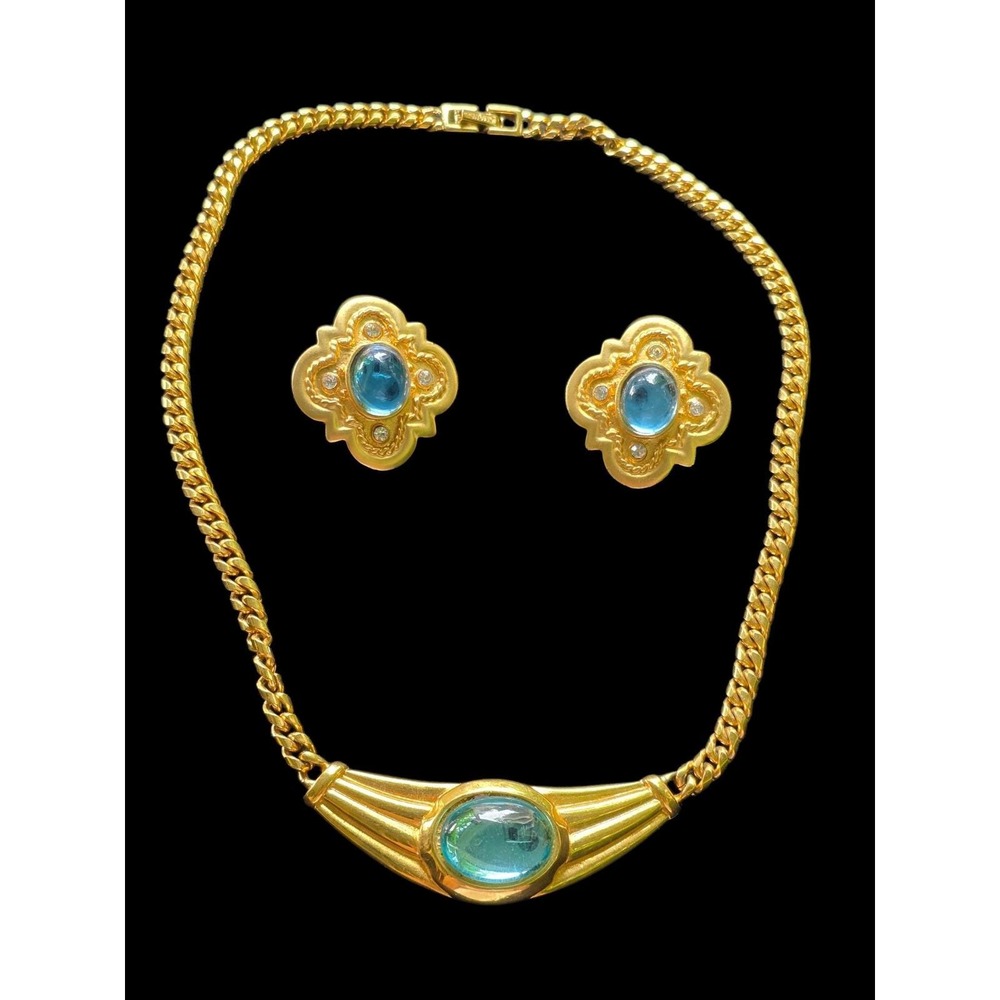 Monet Vintage Gold Tone Blue Cabochon Necklace and Earrings Jewelry Set
